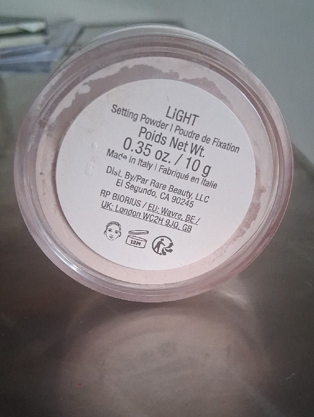 Rare Beauty Light Color Setting Powder - Picture 3 of 3